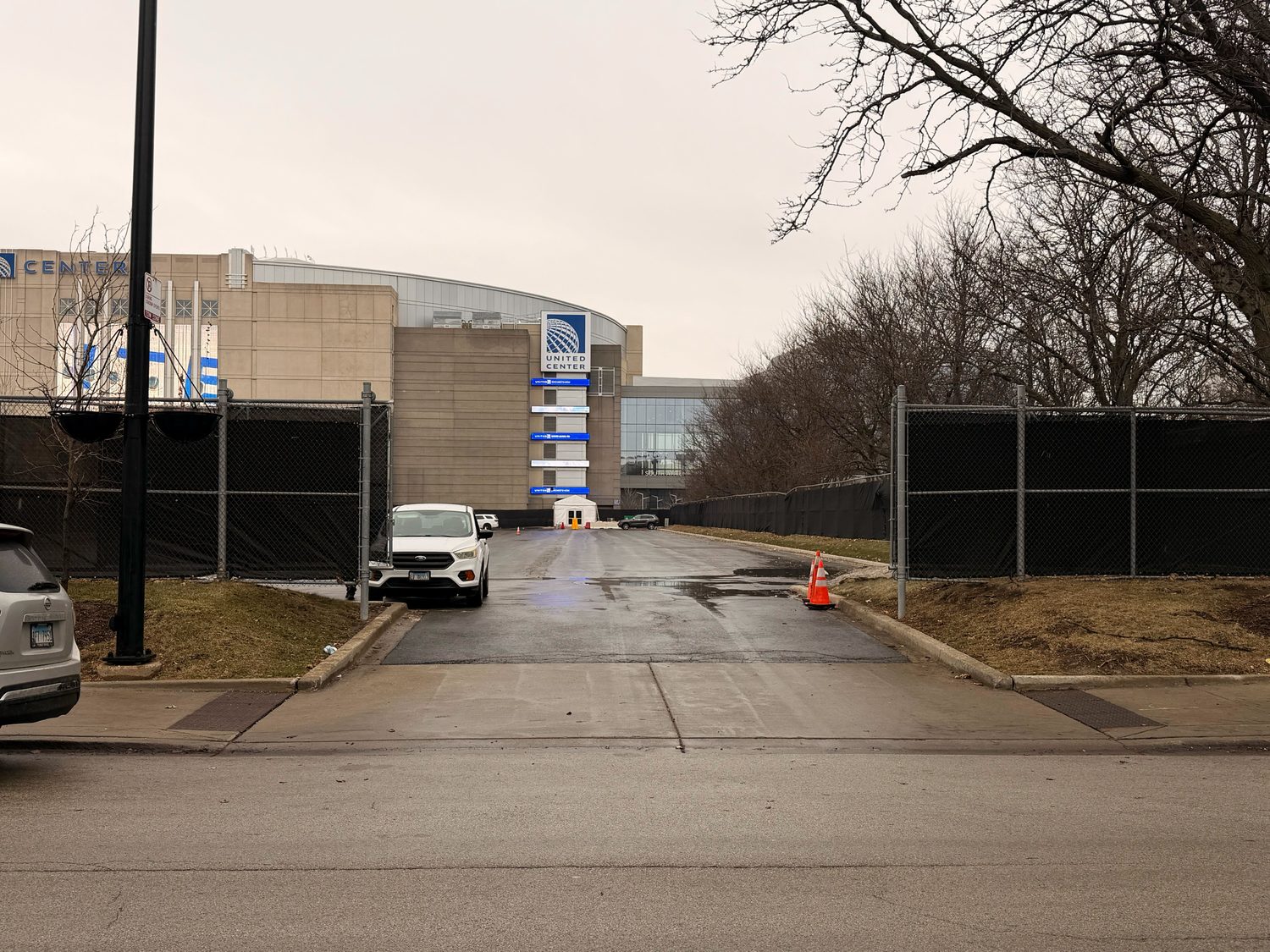 The Lot K East entrance driveway looking north toward the United Center.